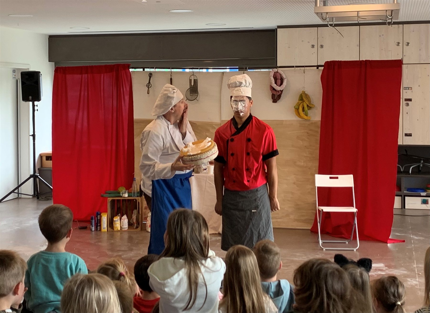 Theaterspaß: Das Kindertheater ist immer wieder ein gern gesehener Gast – alle lieben die fantastischen Geschichten.